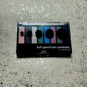 Sealed Covergirl full spectrum so saturated palette